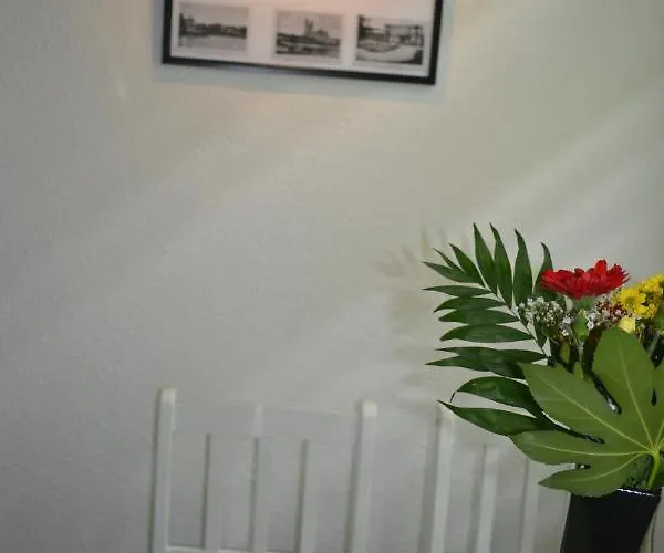 Editha Im Eg Zentrumsnah شقة